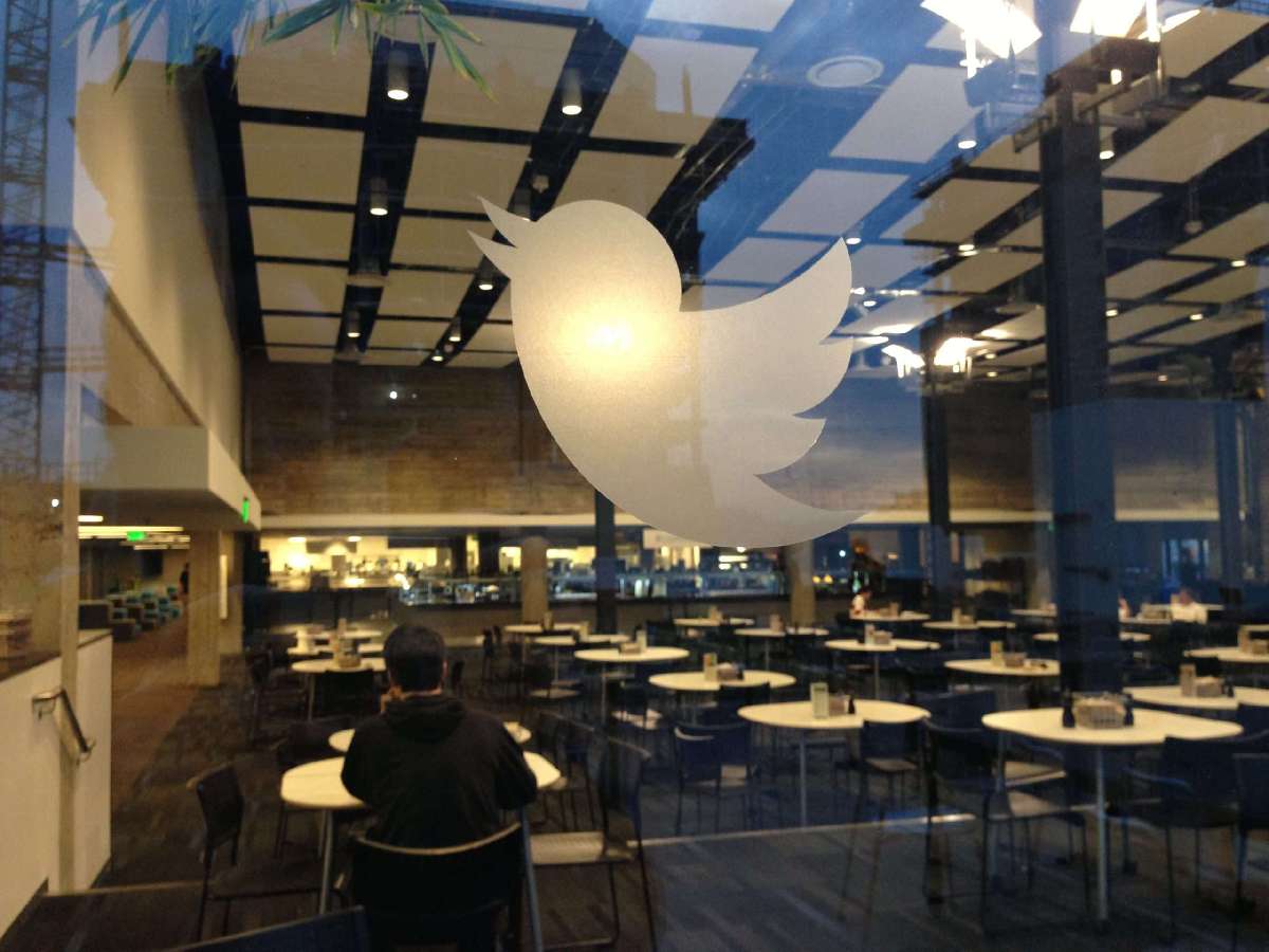 Twitter, Doğrulanmış Hesap Özelliğini Geri Getirmek İçin Çalışma Yapıyor